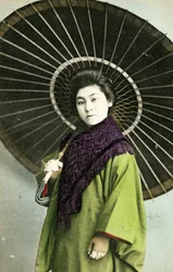 Femme japonaise avec un parasol, vers 1910
